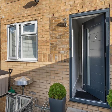 Appartement 2 Bed Town House With Garden In Hackney, Londres Extérieur photo