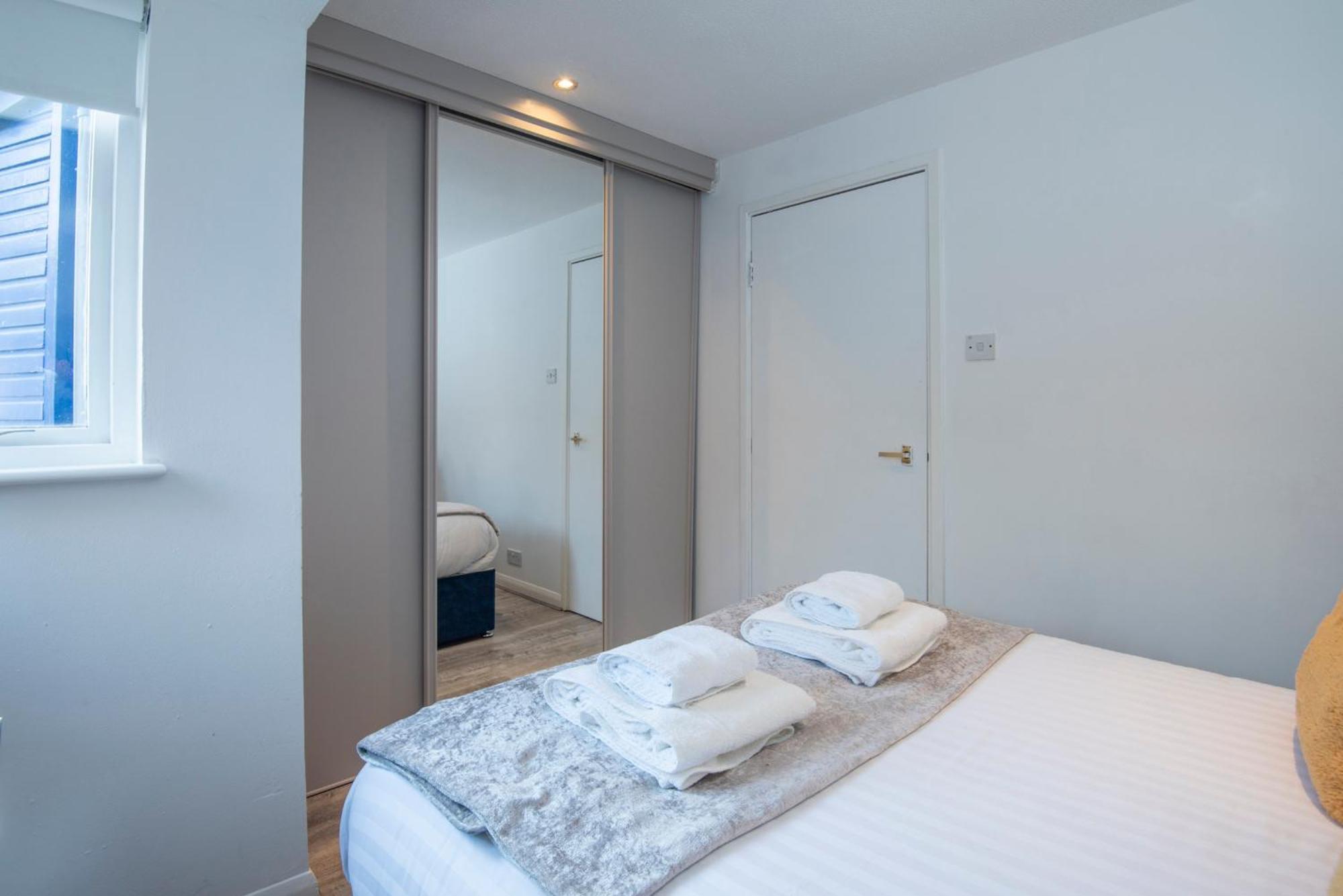 Appartement 2 Bed Town House With Garden In Hackney, Londres Extérieur photo