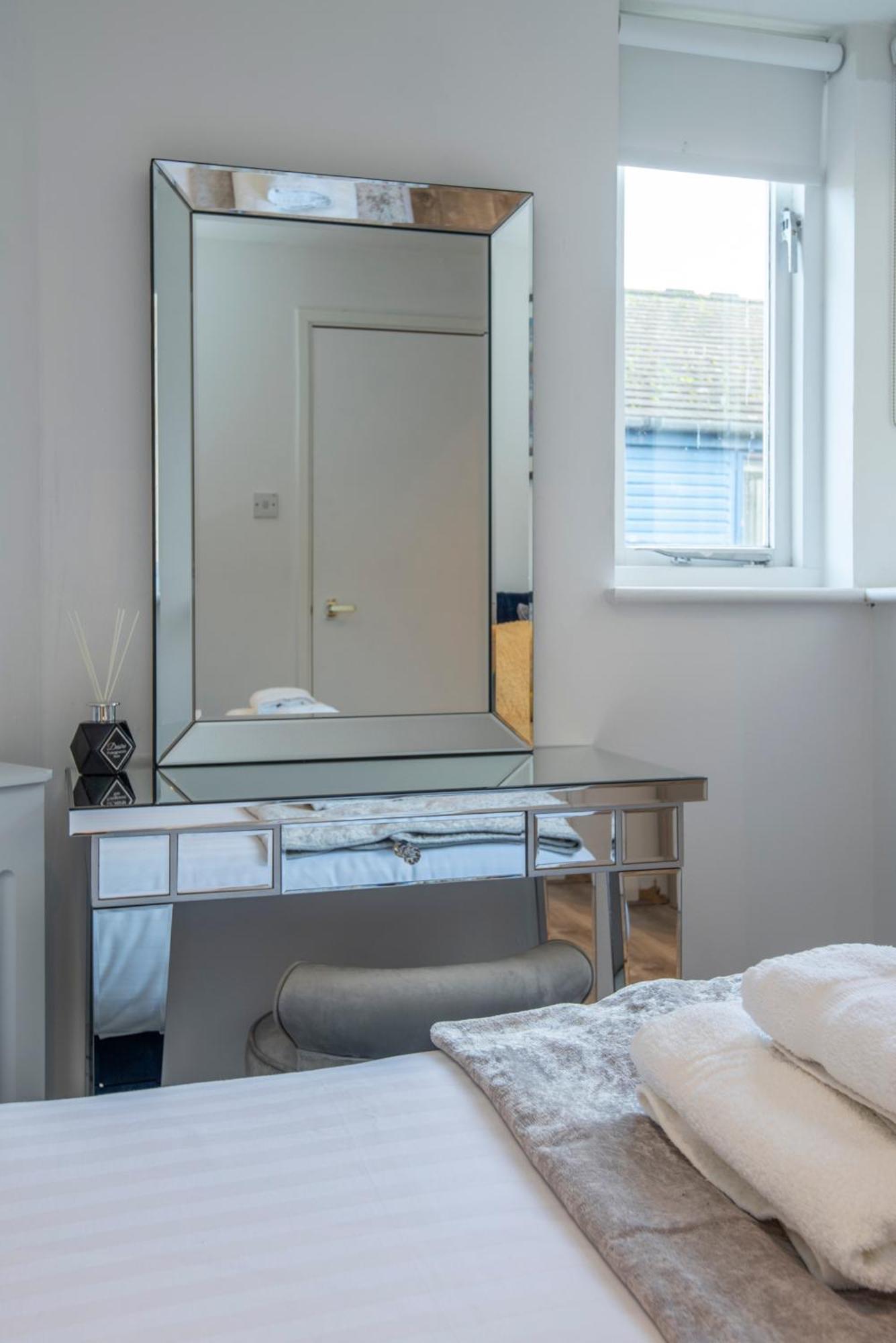Appartement 2 Bed Town House With Garden In Hackney, Londres Extérieur photo