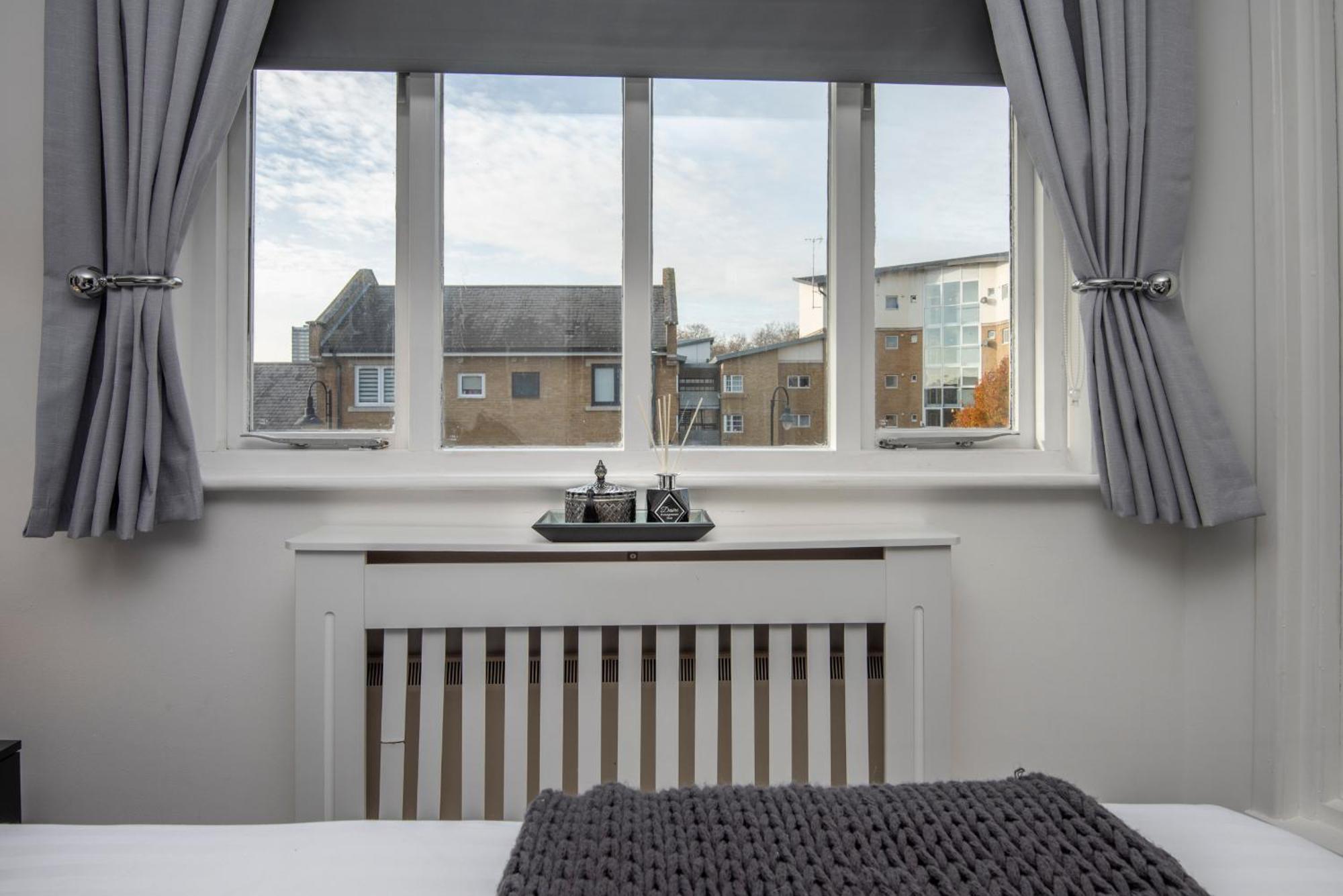 Appartement 2 Bed Town House With Garden In Hackney, Londres Extérieur photo