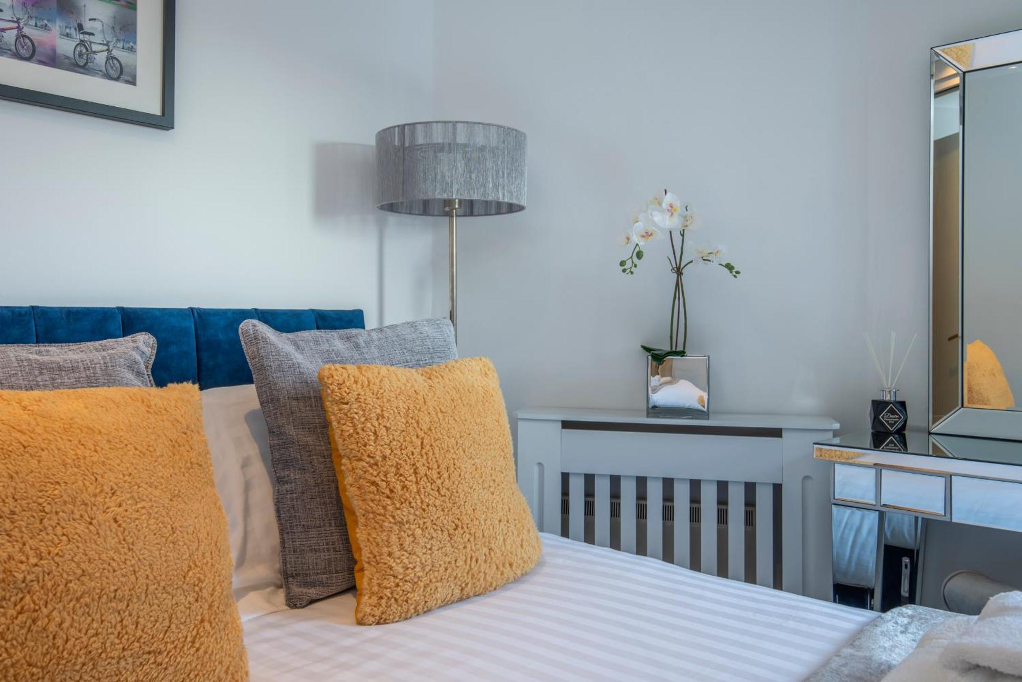 Appartement 2 Bed Town House With Garden In Hackney, Londres Extérieur photo